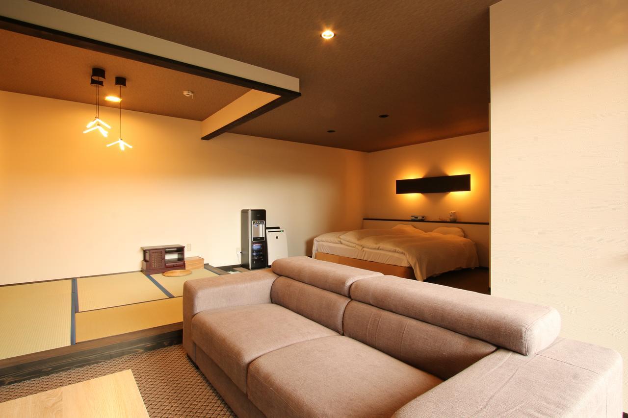 Uedaya Hotel Yamaga Exterior foto