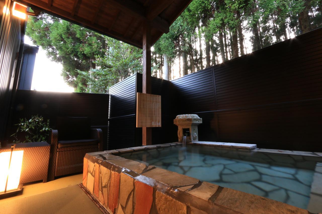 Uedaya Hotel Yamaga Exterior foto